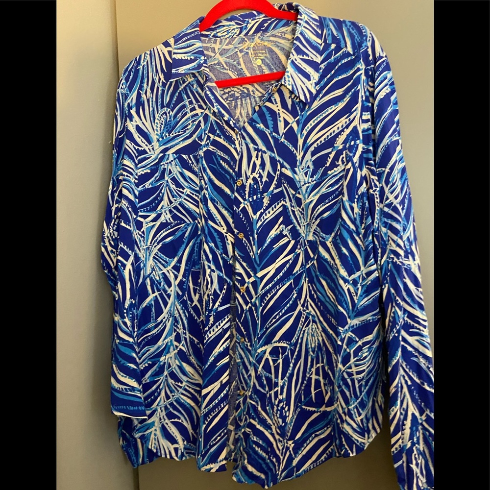 Lilly Pulitzer Blue & White Leaf Print Button-Up Blouse